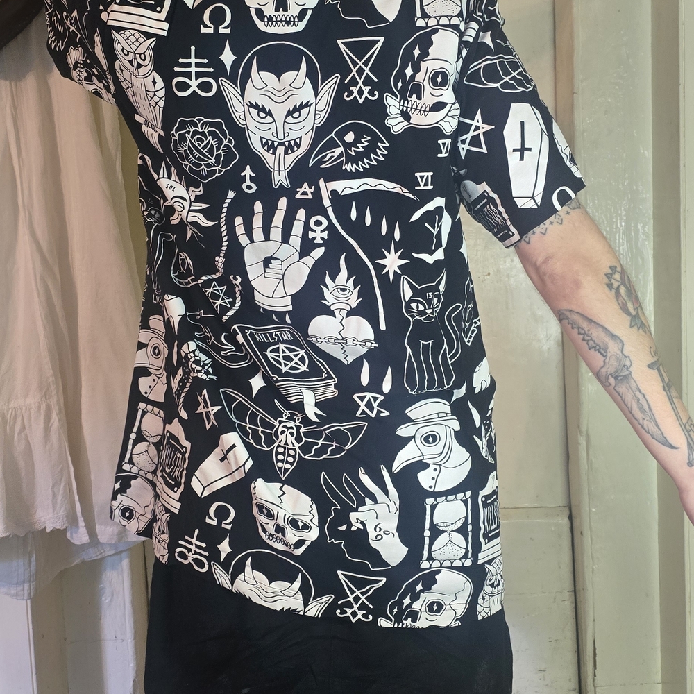 Killstar Black and White Graphic Tee - Picture 2 of 4